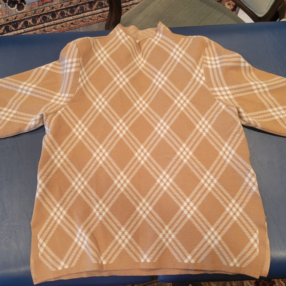 Sweater - Picture 4 of 5
